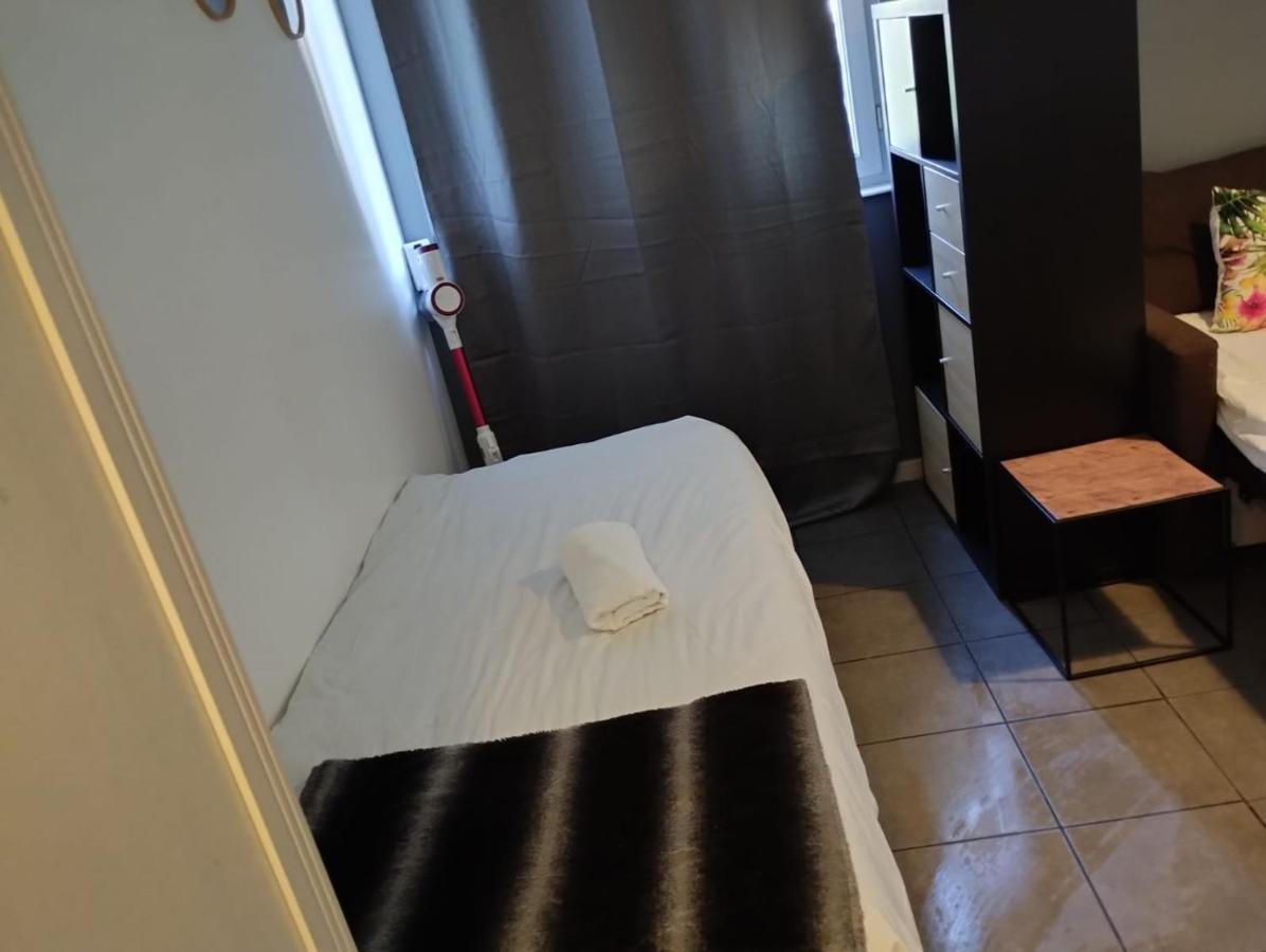 La Paille Metz Luxembourg Parking Un-Sejour-A-Part Διαμέρισμα Εξωτερικό φωτογραφία